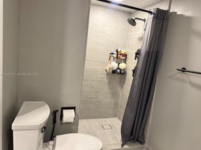 364 Fairway Cir 42, Weston FL 33326