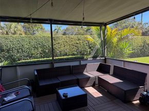 364 Fairway Cir 42, Weston FL 33326