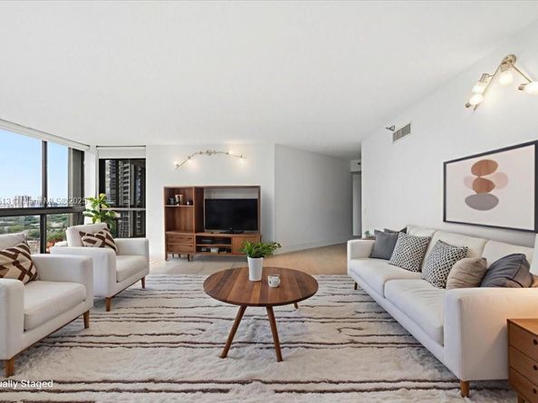 3640 Yacht Club Dr 1806, Aventura FL 33180