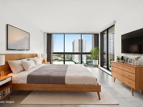 3640 Yacht Club Dr 1806, Aventura FL 33180