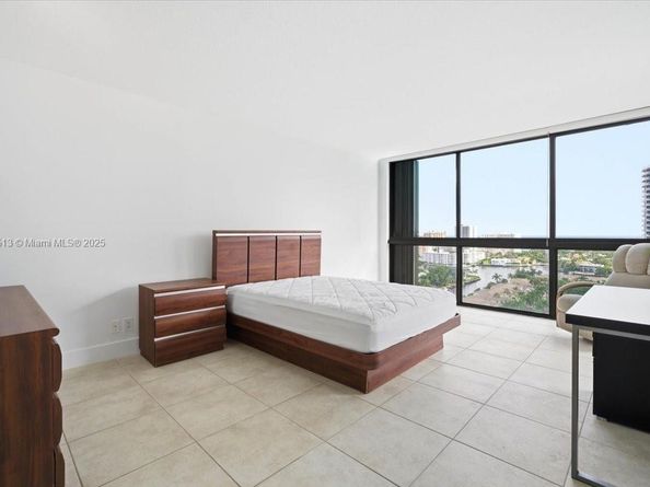 3640 Yacht Club Dr 1806, Aventura FL 33180