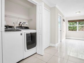 5433 NE 1st Ave, Oakland Park FL 33334