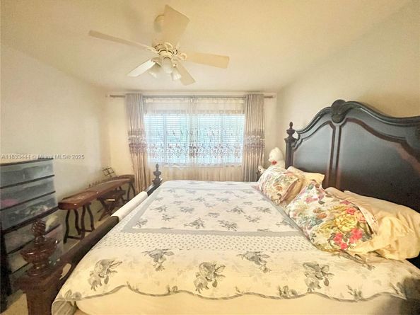 2841 NE 33rd Ct 104, Fort Lauderdale FL 33306