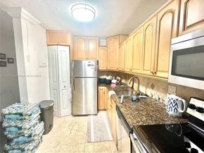2841 NE 33rd Ct 104, Fort Lauderdale FL 33306