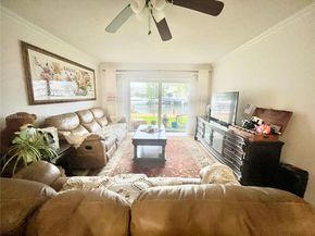 2841 NE 33rd Ct 104, Fort Lauderdale FL 33306