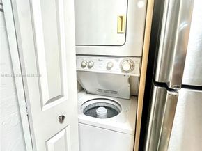 2841 NE 33rd Ct 104, Fort Lauderdale FL 33306