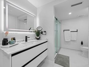 13953 Kendale Lakes Cir B205, Miami FL 33183