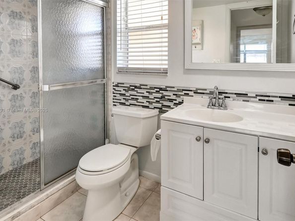 9010 Sunrise Lakes Blvd 306, Sunrise FL 33322