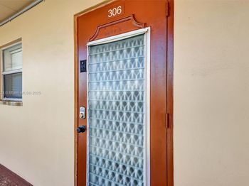 9010 Sunrise Lakes Blvd