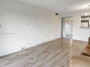 9010 Sunrise Lakes Blvd 306, Sunrise FL 33322