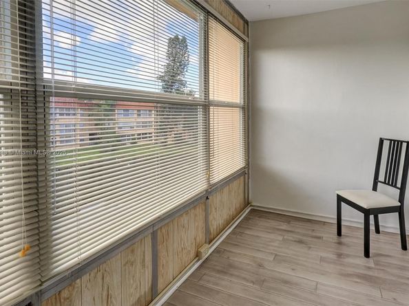 9010 Sunrise Lakes Blvd 306, Sunrise FL 33322