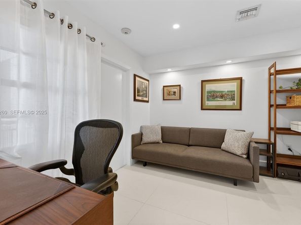 3100 NE 48th St 918, Fort Lauderdale FL 33308