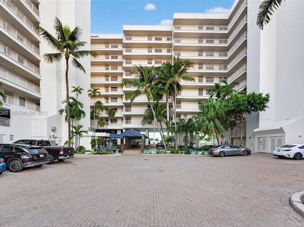 3100 NE 48th St 918, Fort Lauderdale FL 33308