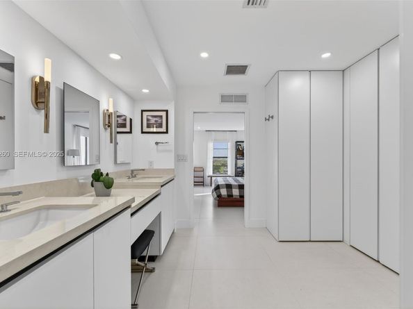 3100 NE 48th St 918, Fort Lauderdale FL 33308