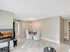 2920 SW 28th Ter 407, Coconut Grove FL 33133