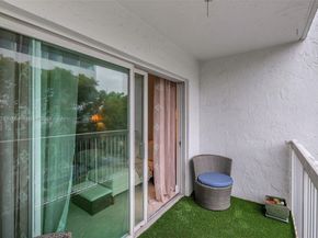 2920 SW 28th Ter 407, Coconut Grove FL 33133