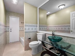 8920 NW 15th St, Pembroke Pines FL 33024