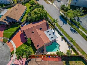 8920 NW 15th St, Pembroke Pines FL 33024