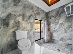 8920 NW 15th St, Pembroke Pines FL 33024