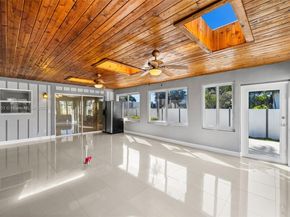 8920 NW 15th St, Pembroke Pines FL 33024