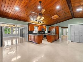 8920 NW 15th St, Pembroke Pines FL 33024