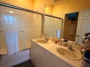 11102 NW 83rd St 226, Doral FL 33178