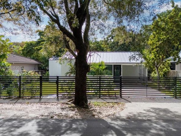 5220 SW 6 St, Miami FL 33134