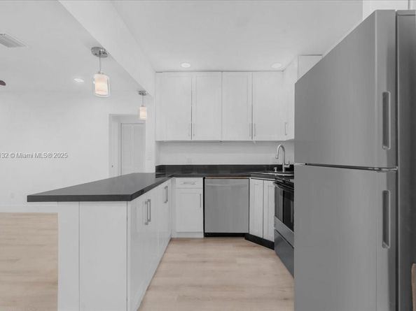 5220 SW 6 St, Miami FL 33134