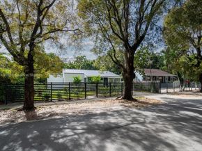 5220 SW 6 St, Miami FL 33134