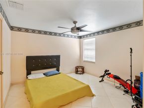 Undisclosed Address #A11954563, Pembroke Pines FL 33028