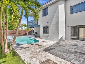 17532 NW 61st Ct N, Hialeah FL 33015