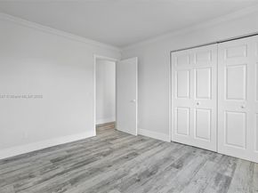 17532 NW 61st Ct N, Hialeah FL 33015