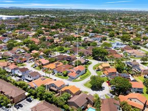 17532 NW 61st Ct N, Hialeah FL 33015