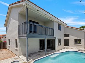 17532 NW 61st Ct N, Hialeah FL 33015