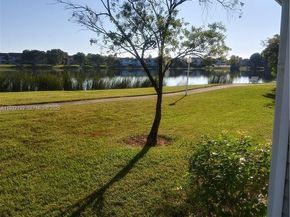 3437 NW 44th St 104, Oakland Park FL 33309