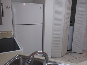 3437 NW 44th St 104, Oakland Park FL 33309