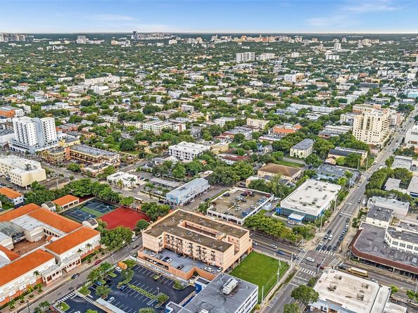 1228-1234-1250 SW 2nd St, Miami FL 33135
