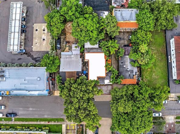 1228-1234-1250 SW 2nd St, Miami FL 33135