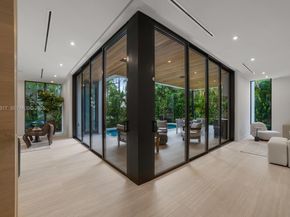 4095 Hardie Ave, Miami FL 33133