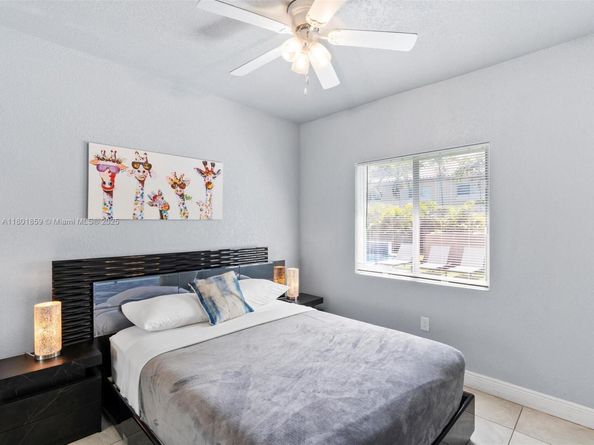 817-819 NW 1st Ave, Fort Lauderdale FL 33311