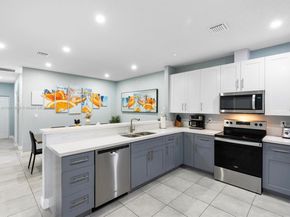 817-819 NW 1st Ave, Fort Lauderdale FL 33311