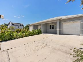 817-819 NW 1st Ave, Fort Lauderdale FL 33311