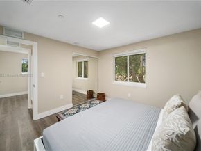 2324 Garfield St, Hollywood FL 33020