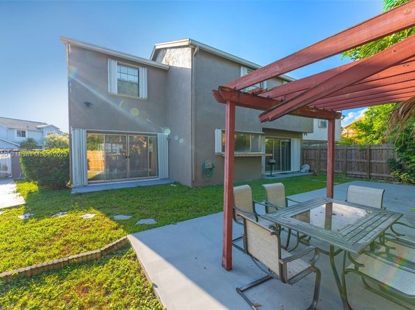 9465 SW 146th Ct, Miami FL 33186