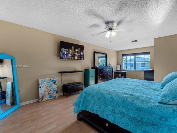 9465 SW 146th Ct, Miami FL 33186