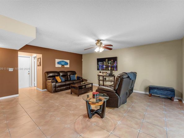 9465 SW 146th Ct, Miami FL 33186
