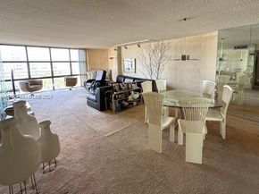 6423 Collins Ave 809, Miami Beach FL 33141