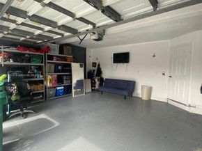16445 SW 100th Ter, Miami FL 33196
