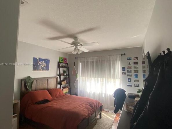 16445 SW 100th Ter, Miami FL 33196