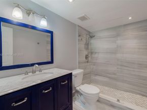 6634 Hope St, Hollywood FL 33024